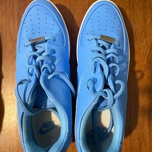 Nike Vibrant Blue Athletic Shoes